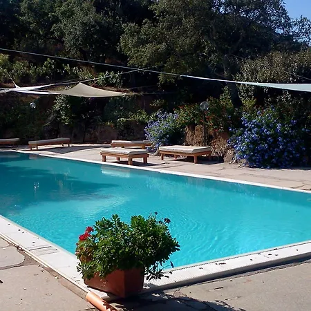 & Glamping Borgo Di Campagna ホテル