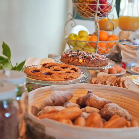 ホテル & Glamping Borgo Di Campagna