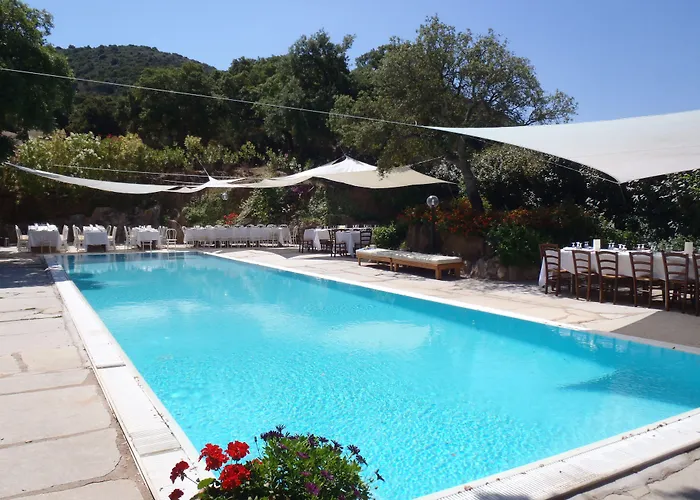 & Glamping Borgo Di Campagna Porto San Paolo (Sardinia)