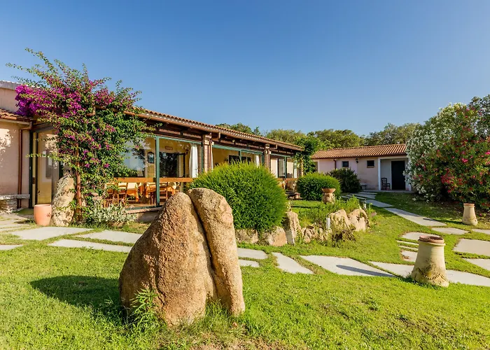 Hotel & Glamping Borgo Di Campagna Porto San Paolo (Sardinia)