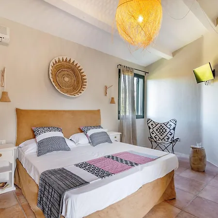 מלון & Glamping Borgo Di Campagna פורטו סן פאולו