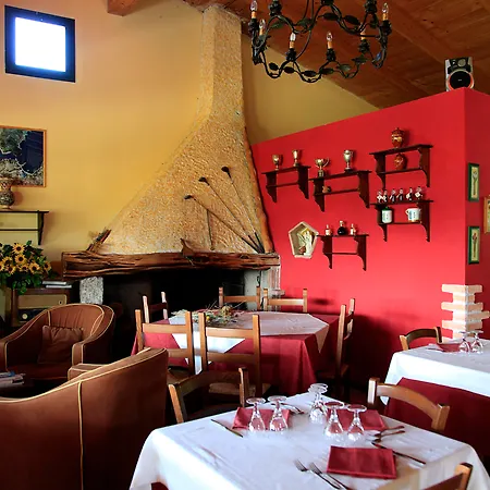 & Glamping Borgo Di Campagna Porto San Paolo (Sardinia)