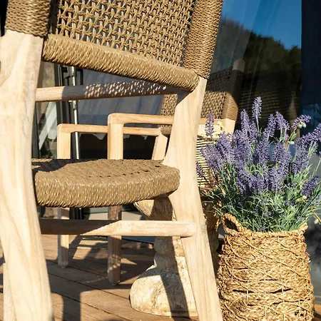 & Glamping Borgo Di Campagna מלון