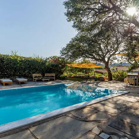 & Glamping Borgo Di Campagna מלון