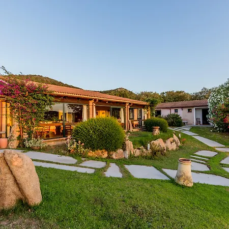 & Glamping Borgo Di Campagna מלון