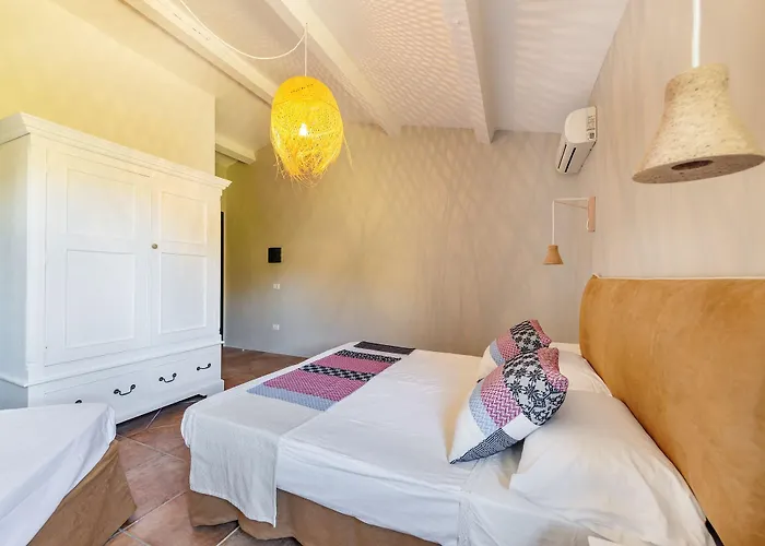 Hotel & Glamping Borgo Di Campagna Porto San Paolo (Sardinia)