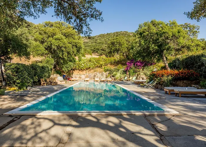 & Glamping Borgo Di Campagna Hotel Porto San Paolo (Sardinia)
