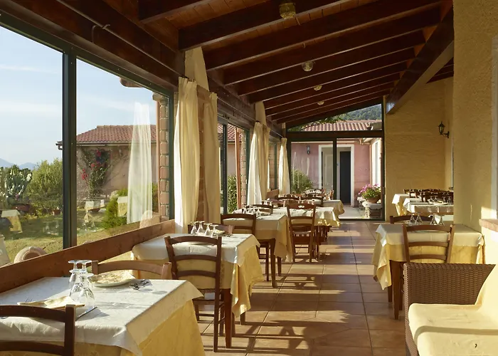 Hotel & Glamping Borgo Di Campagna Porto San Paolo (Sardinia)